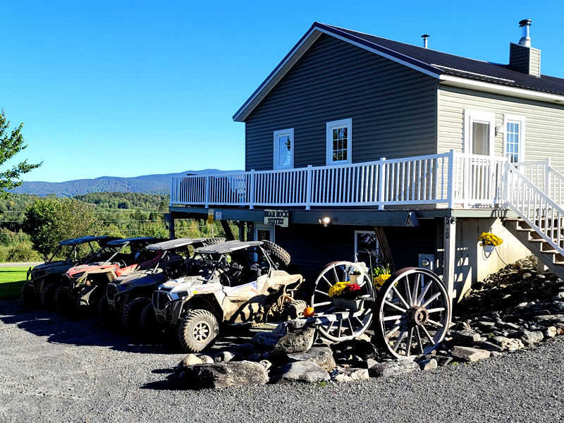 Bear Rock Suites - Best Colebrook NH Motel near Dixville Notch