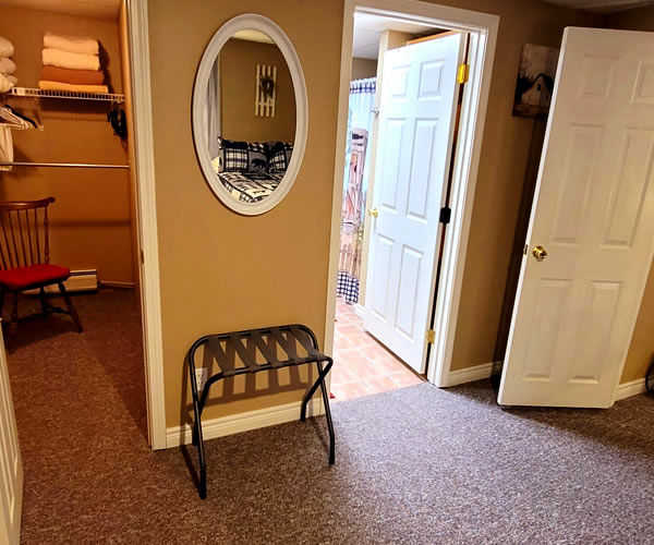 Colebrook NH Lodging - Moose Manor | Bear Rock Suites